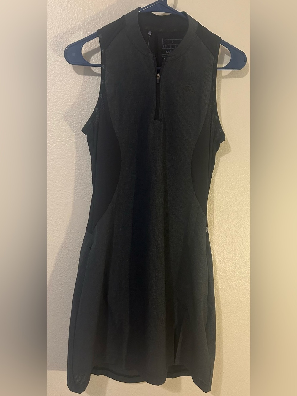 NWT Adidas Golf Sport Dress Black and Gray Size Small
